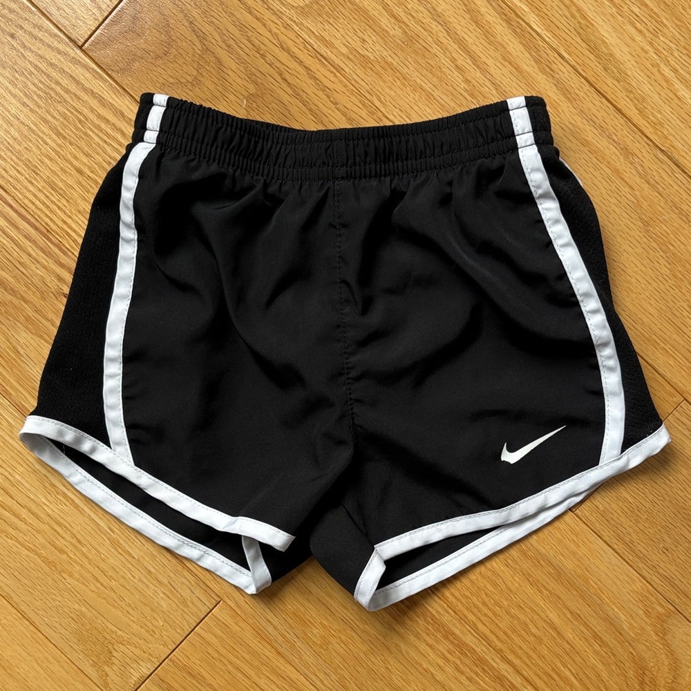 Nike Tempo shorts 4T